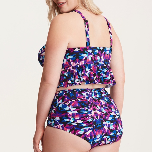 torrid Geo Print Peplum Swim Suit 👙 - Picture 3 of 5